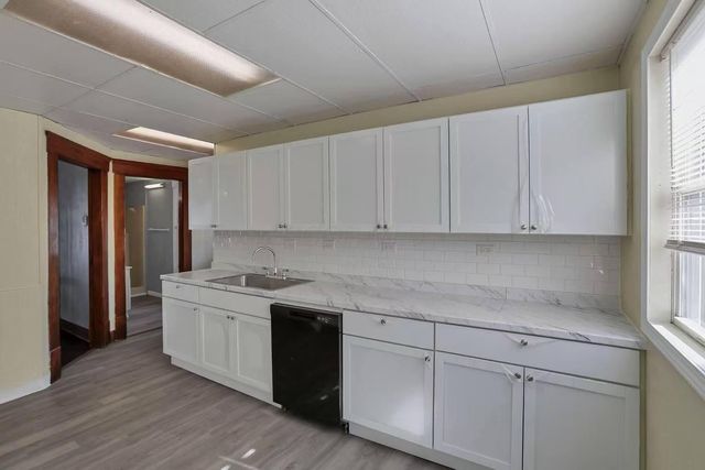 60 Dewey Avenue, Newark, OH 43055