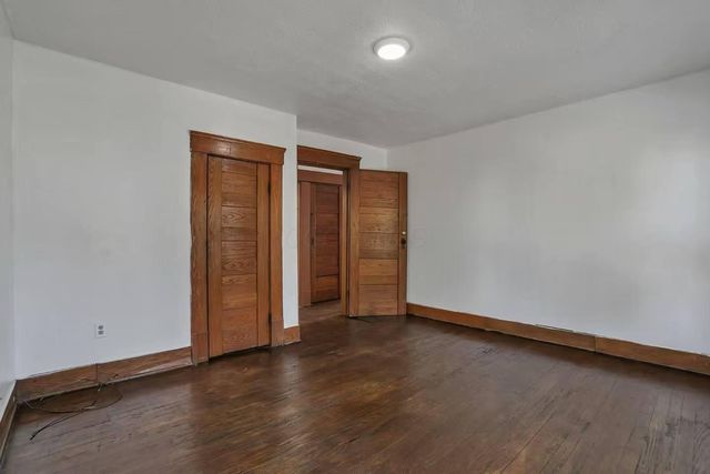 60 Dewey Avenue, Newark, OH 43055