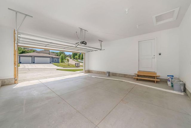 1315 SILVER LANE Lane, Crescent, IA 51526