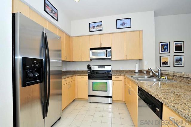 445 Island Avenue 307, San Diego, CA 92101