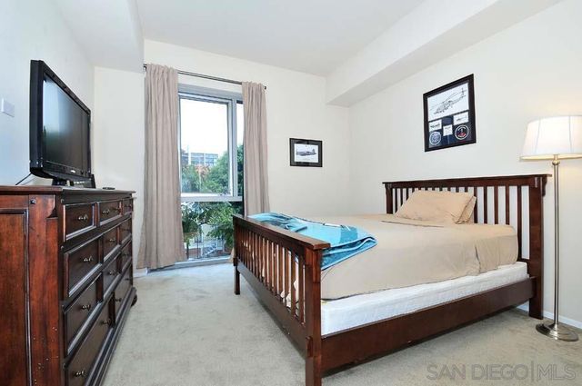 445 Island Avenue 307, San Diego, CA 92101