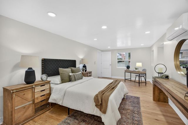 628 street, Sacramento, CA 95819