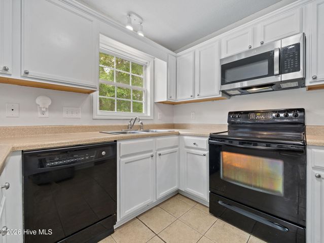 116 Mandy Lane, Hubert, NC 28539