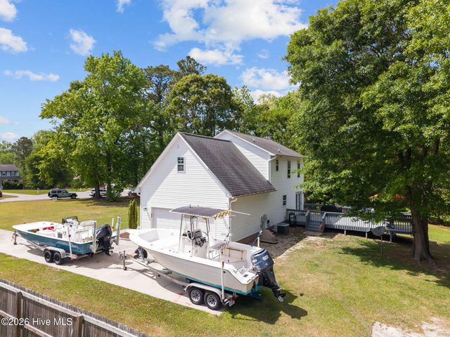 116 Mandy Lane, Hubert, NC 28539