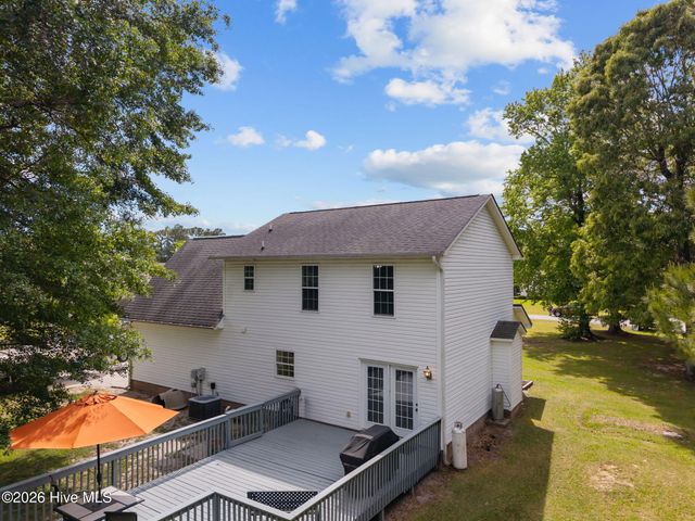 116 Mandy Lane, Hubert, NC 28539