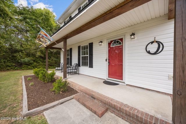 116 Mandy Lane, Hubert, NC 28539