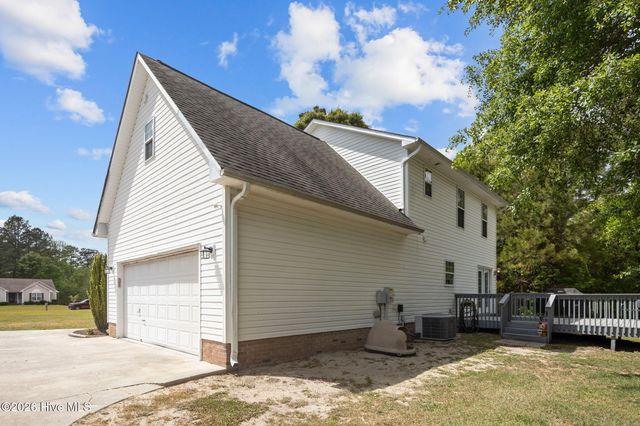 116 Mandy Lane, Hubert, NC 28539