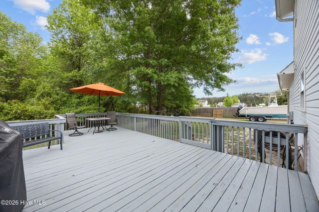 116 Mandy Lane, Hubert, NC 28539