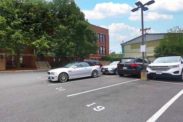 60 Gibson St 104, Boston, MA 02122