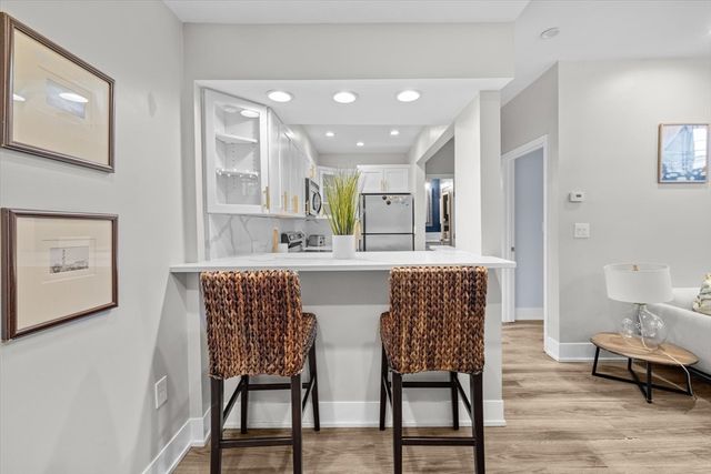60 Gibson St 104, Boston, MA 02122