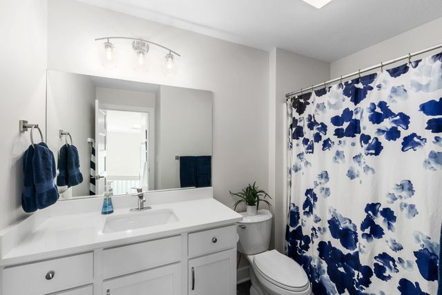 439 E Park Place, Andover, KS 67002