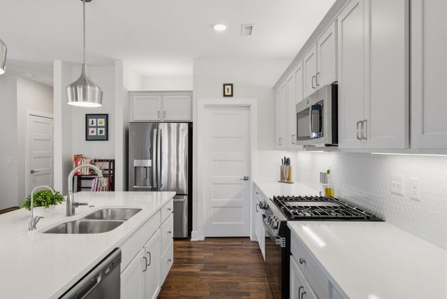 439 E Park Place, Andover, KS 67002