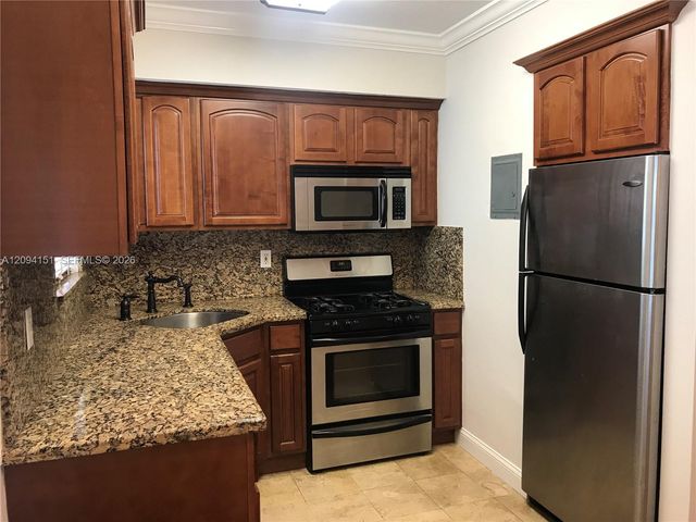 35 Antilla Avenue 2, Coral Gables, FL 33134