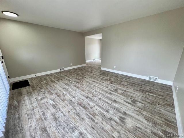 4711 Rosewold Avenue, Royal Oak, MI 48073