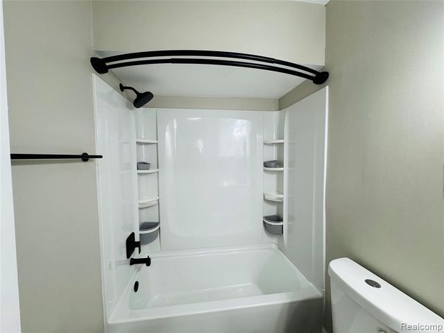 4711 Rosewold Avenue, Royal Oak, MI 48073