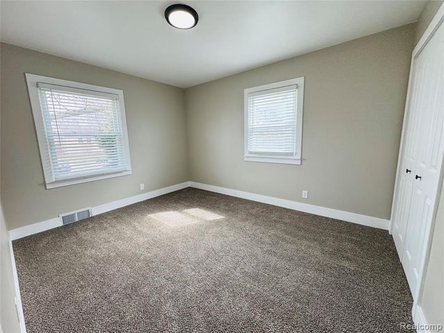 4711 Rosewold Avenue, Royal Oak, MI 48073