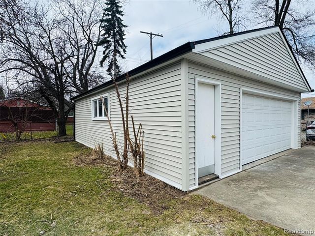 4711 Rosewold Avenue, Royal Oak, MI 48073