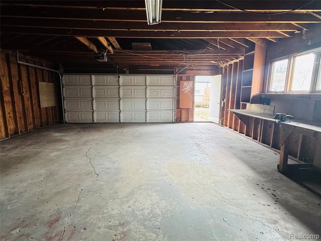 4711 Rosewold Avenue, Royal Oak, MI 48073