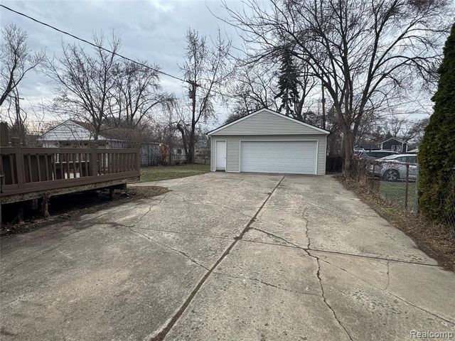 4711 Rosewold Avenue, Royal Oak, MI 48073