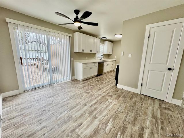 4711 Rosewold Avenue, Royal Oak, MI 48073