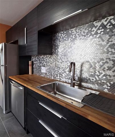 8261 Watson Road, Webster Groves, MO 63119