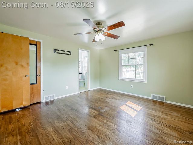 21131 Harvard Road, Southfield, MI 48076