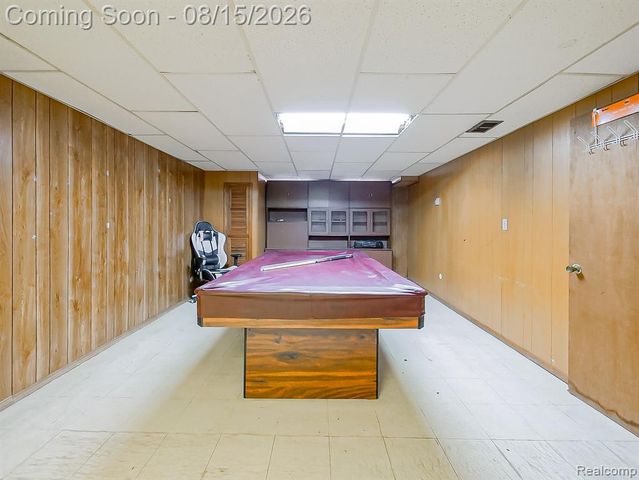 21131 Harvard Road, Southfield, MI 48076
