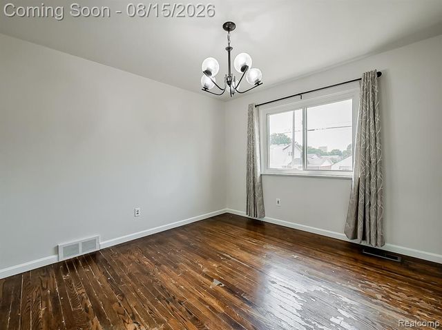 21131 Harvard Road, Southfield, MI 48076