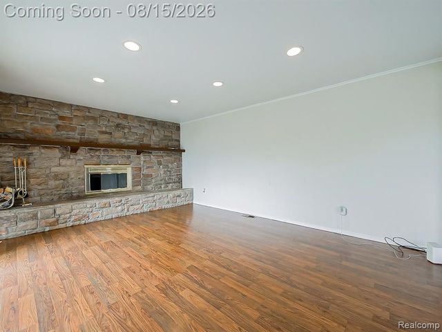 21131 Harvard Road, Southfield, MI 48076