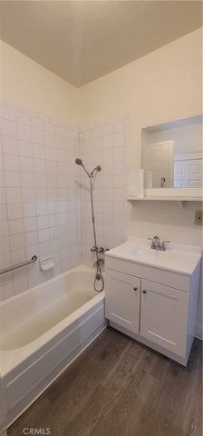 820 W 55th Street, Los Angeles, CA 90037