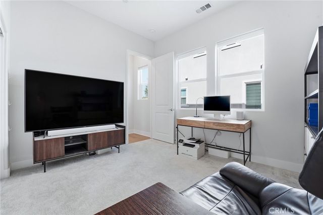 458 Loon, Irvine, CA 92618