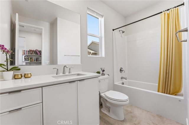 458 Loon, Irvine, CA 92618