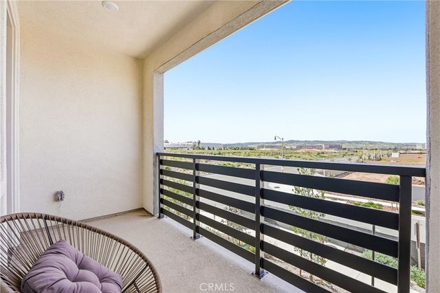 458 Loon, Irvine, CA 92618