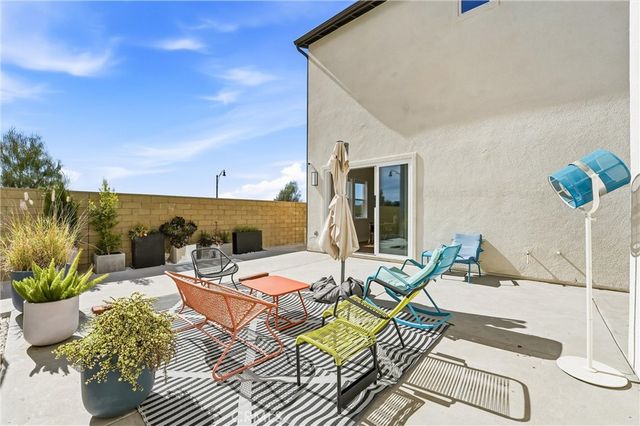 458 Loon, Irvine, CA 92618