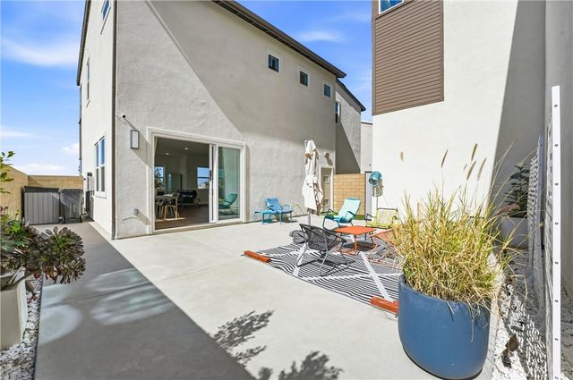 458 Loon, Irvine, CA 92618