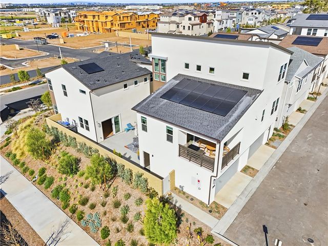 458 Loon, Irvine, CA 92618