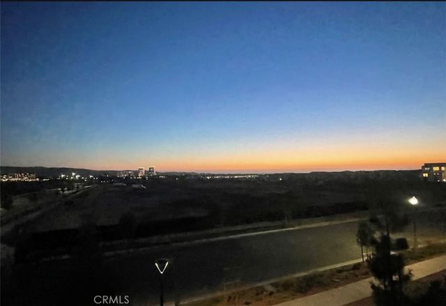 458 Loon, Irvine, CA 92618