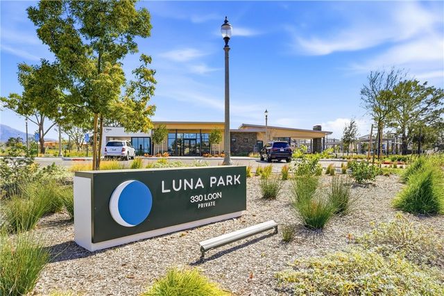 458 Loon, Irvine, CA 92618