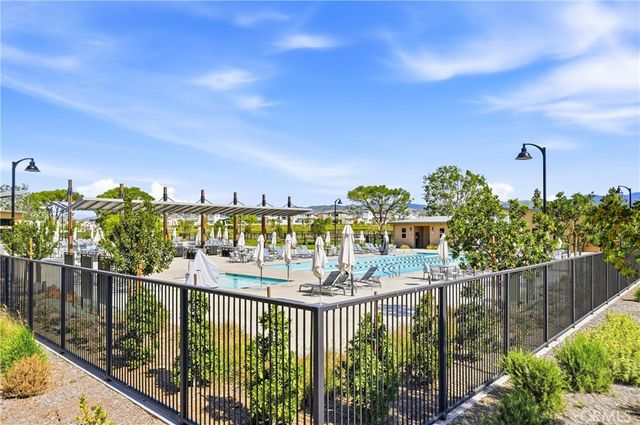 458 Loon, Irvine, CA 92618