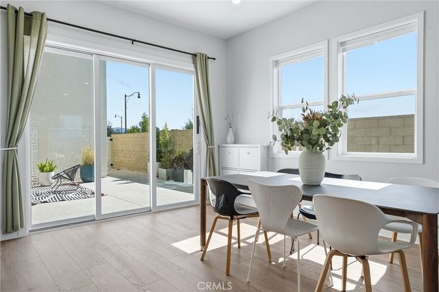 458 Loon, Irvine, CA 92618