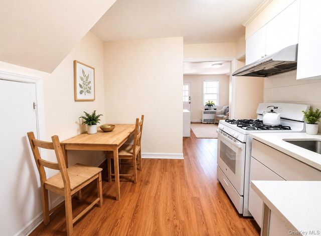 6143 157th Street, Flushing, NY 11367