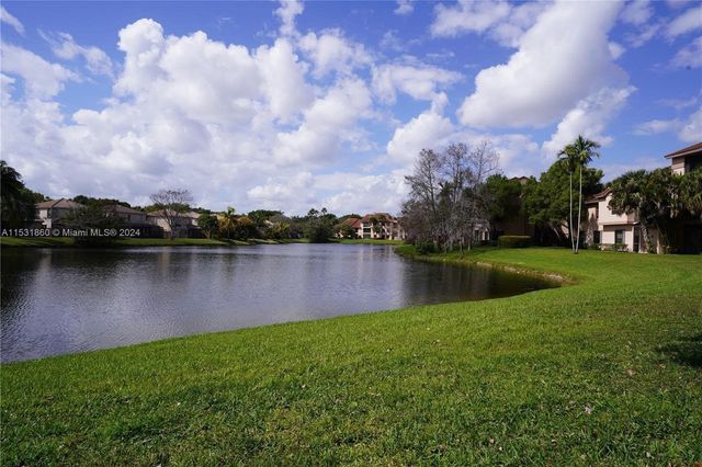 10630 NW 14th Street 118, Plantation, FL 33322