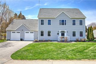 7 Court Avenue, Barrington, RI 02806