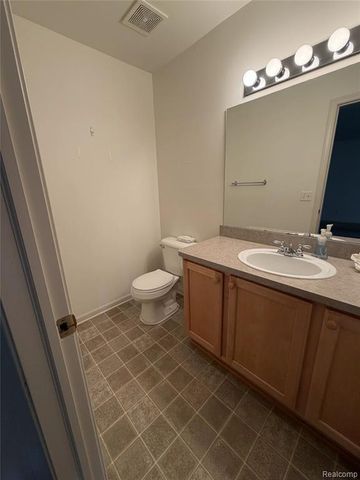 3987 Forester Boulevard, Auburn Hills, MI 48326