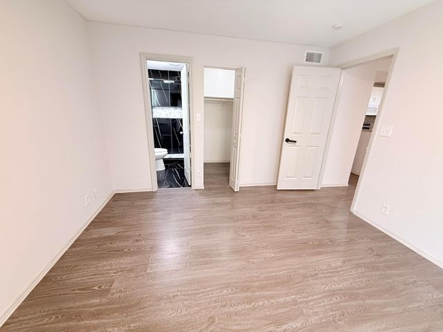 2117 E Bond Drive 1, West Palm Beach, FL 33415