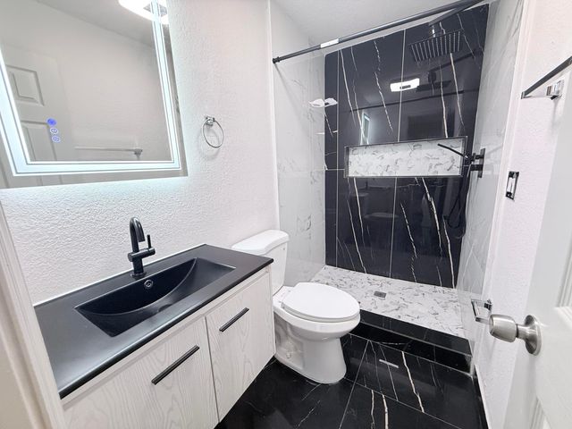 2117 E Bond Drive 1, West Palm Beach, FL 33415