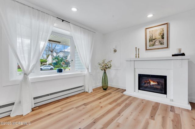 117 Inlet Avenue, Manahawkin, NJ 08050