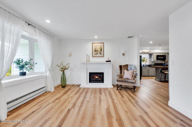 117 Inlet Avenue, Manahawkin, NJ 08050