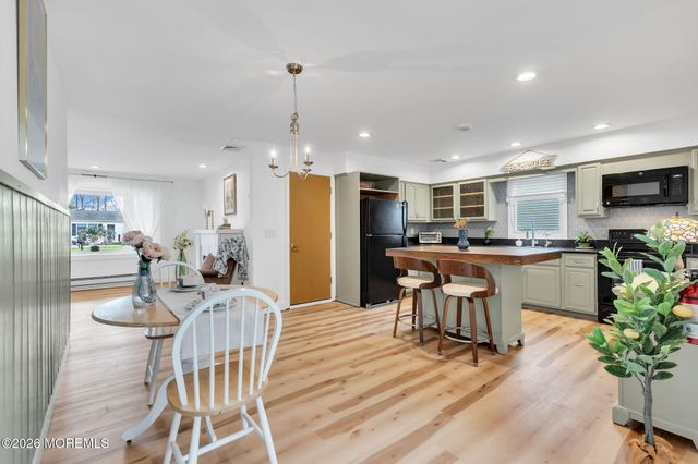 117 Inlet Avenue, Manahawkin, NJ 08050