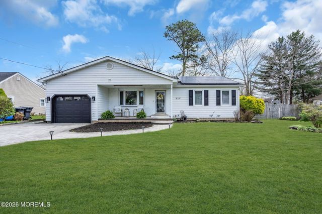 117 Inlet Avenue, Manahawkin, NJ 08050